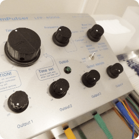 パルス美容鍼の機器